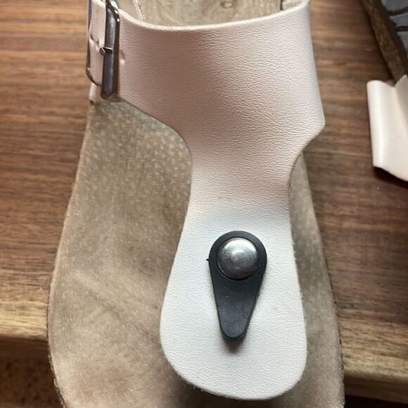 Genuine Leather Insole T-Strap Sandals - 37    🌻🌻🌻🌻 - Picture 9 of 9